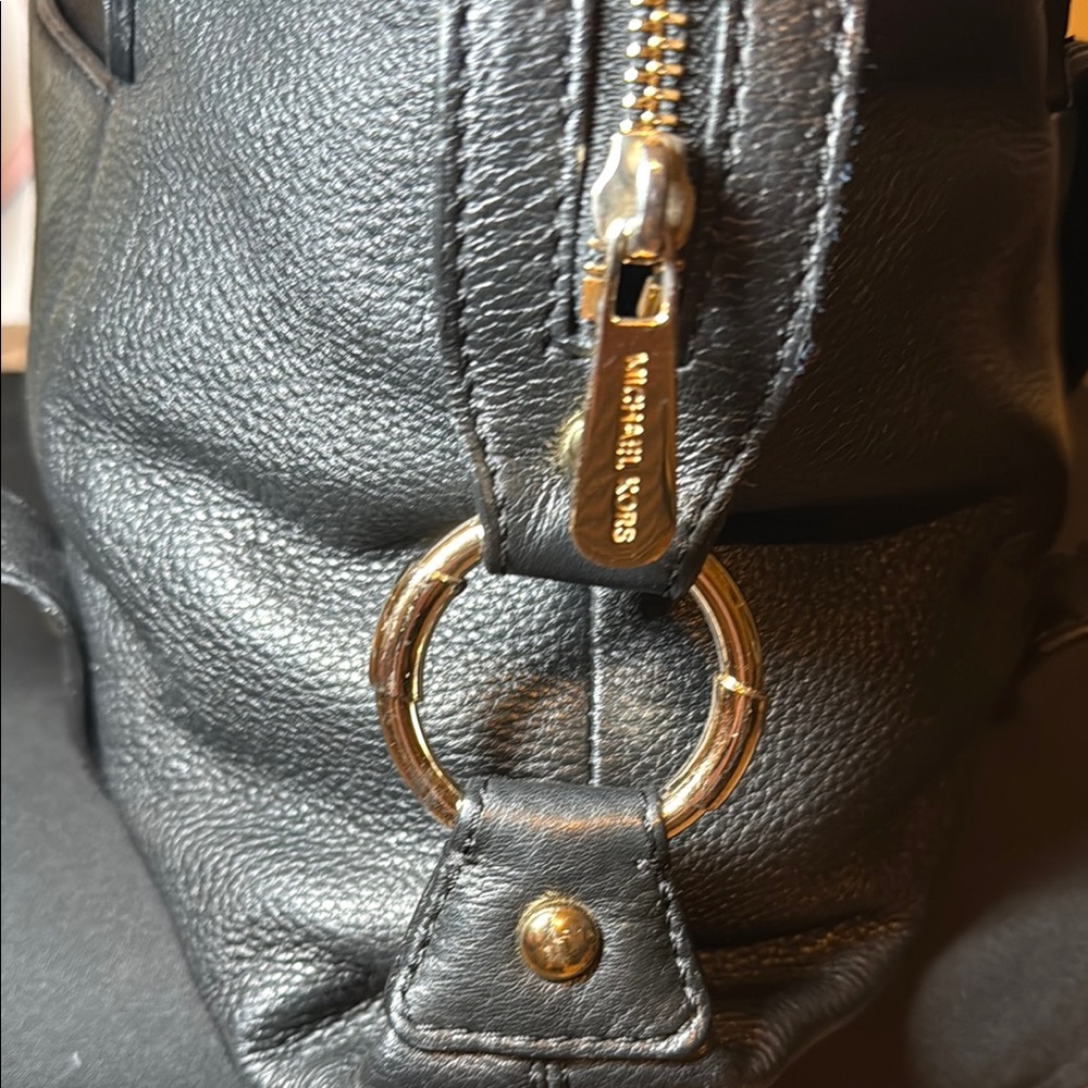 VINTAGE Y2K Michael Kors Black Fulton Pebbled Leather Satchel with Gold Hardware - Picture 9 of 16